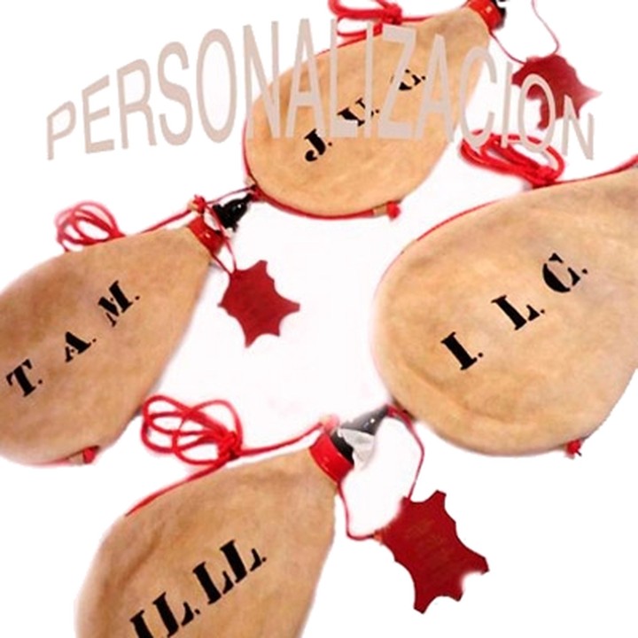 Weinschläuche Las Tres Z.Z.Z., personalisiert mit eingeprägten Initialen