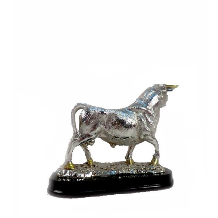 Bravo bull of Spain figure