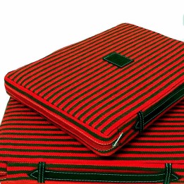 Cuscino da arena verde e rosso in tessuto manta estribera
