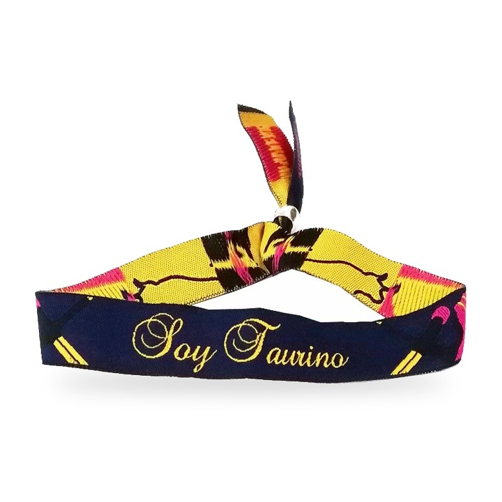 Braccialetto taurino in tessuto rosso Soy Taurino o Soy Taurina