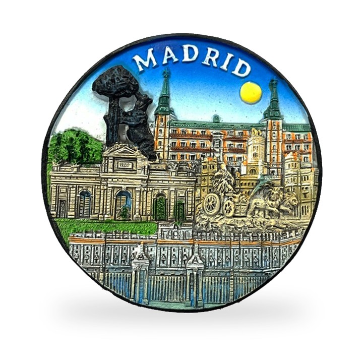 Round Madrid collage magnet, design 13