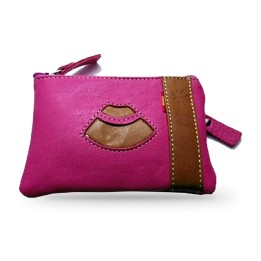 Portamonete Capote in pelle fucsia con marchi degli allevamenti