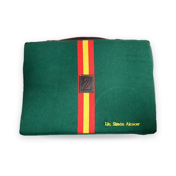 Almohadilla taurina verde con bandera de España personalizada – vista 4