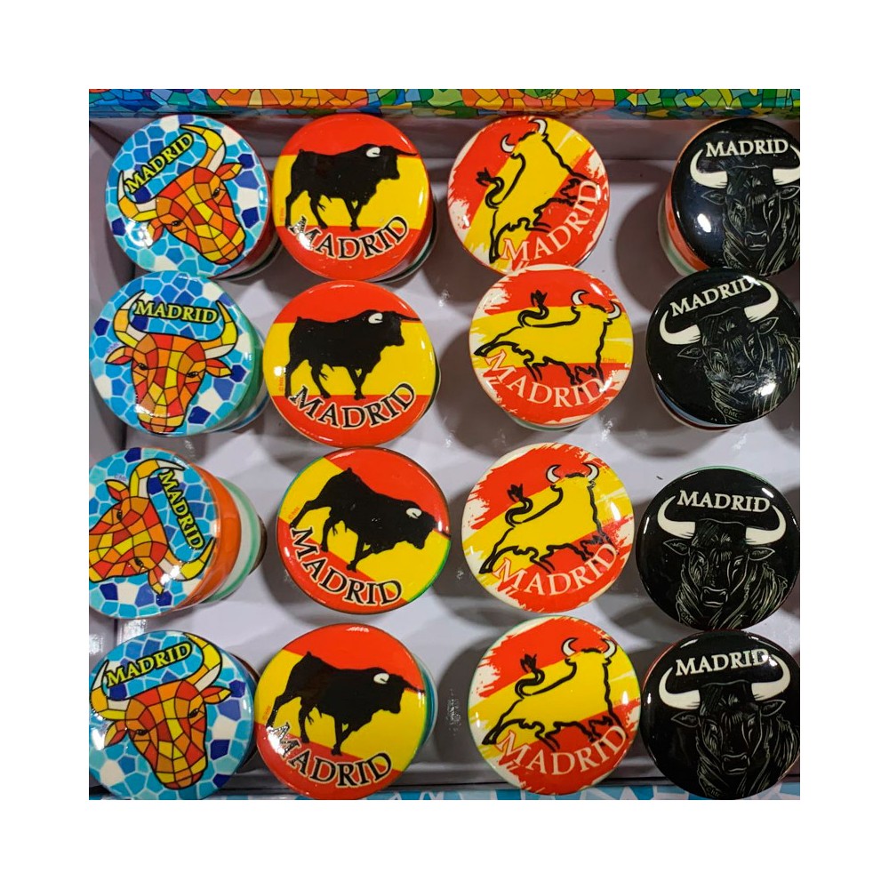 "Bullfighting" bottle stopper