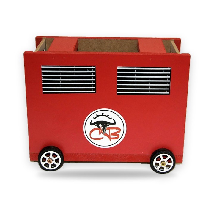 Wooden toy bull transport crate – view 3