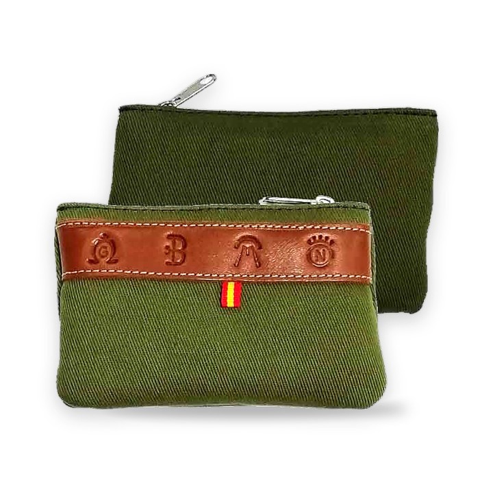Green fabric coin purse with ranch brands