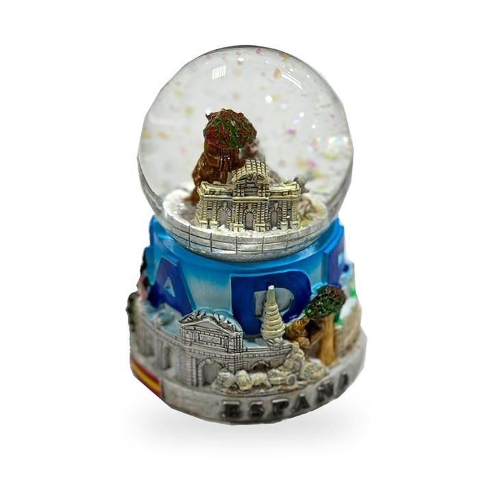 Bola de neve com colagem de monumentos de Madrid – vista 3