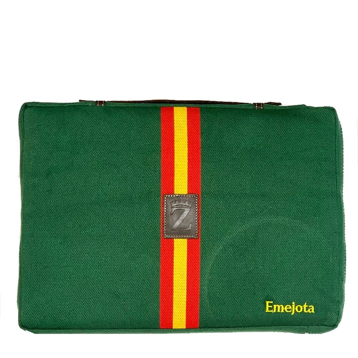 Cuscino da arena verde con bandiera spagnola personalizzato – vista 2