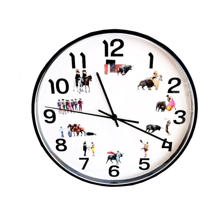 Bullfighting wall clock "Luck"