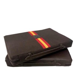 Brown bullfighting pad with the "Spanish Flag"
