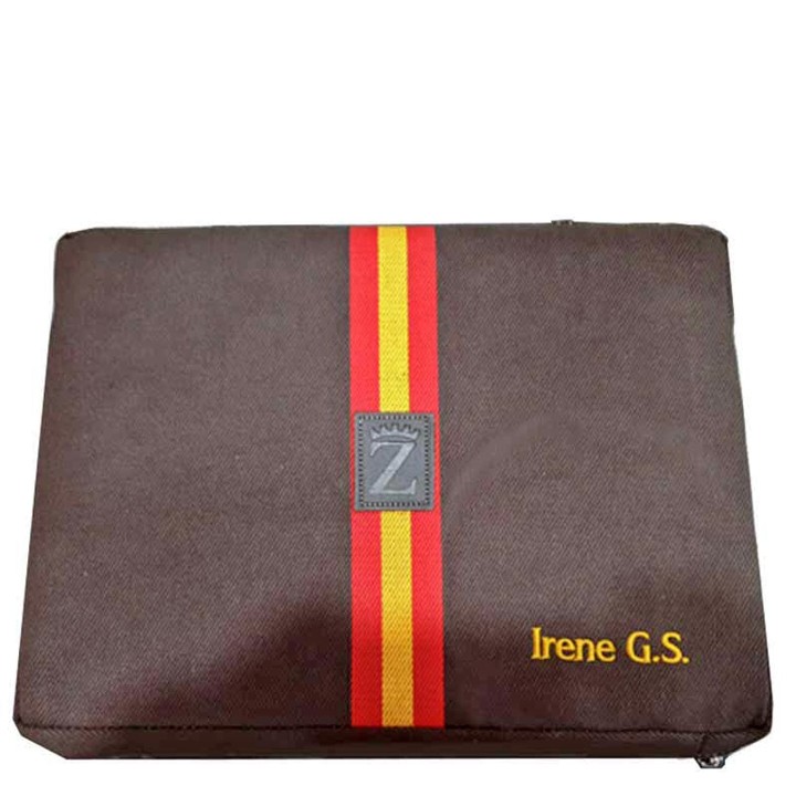Almohadilla taurina marrón con bandera de España personalizada – vista 2