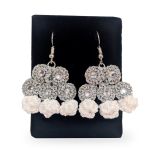 Pendientes taurinos Alamares en blanco