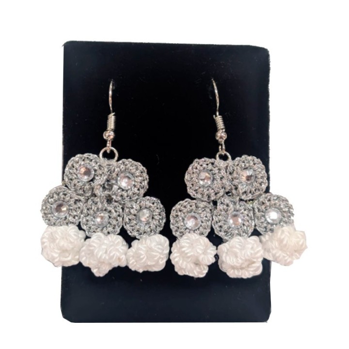 "Alamares" bullfighting earrings white