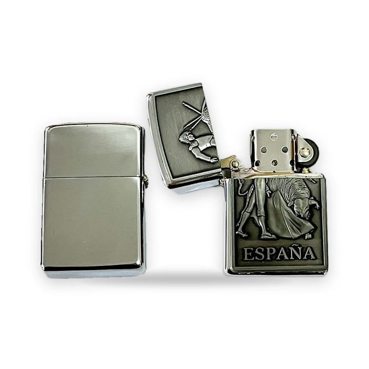 Briquet type Zippo en relief, modèles Madrid, Taureau et Torero – vue 7