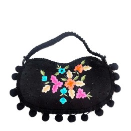 Cartera de mano "Madroños y bordados de colores"