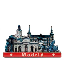 Wooden "Madrid" fridge magnet with landmark collage