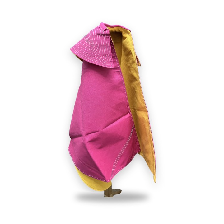 Capote de torero magenta y amarillo