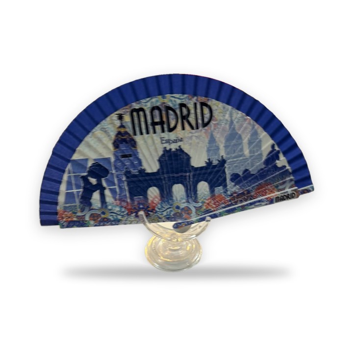 Éventail en bois bleu foncé avec la silhouette des monuments de Madrid