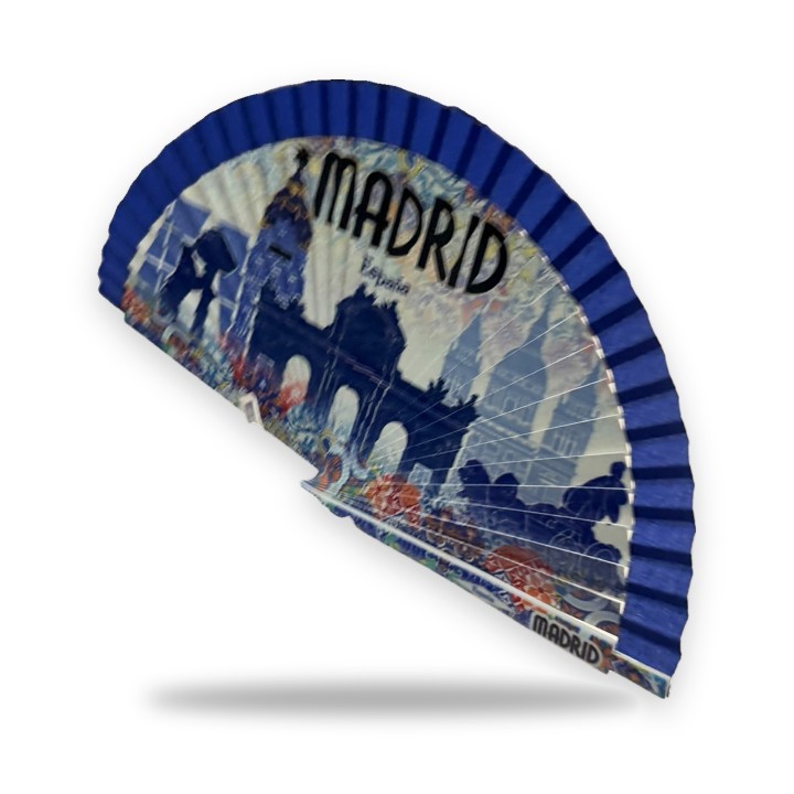 Éventail en bois bleu foncé avec la silhouette des monuments de Madrid