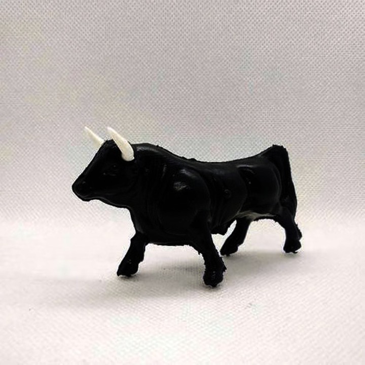 Taureau en plastique échelle Playmobil, cornes mobiles | ZiNGS