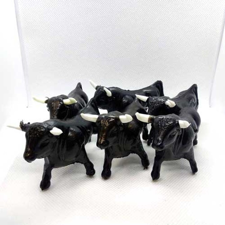 Taureau en plastique échelle Playmobil, cornes mobiles | ZiNGS