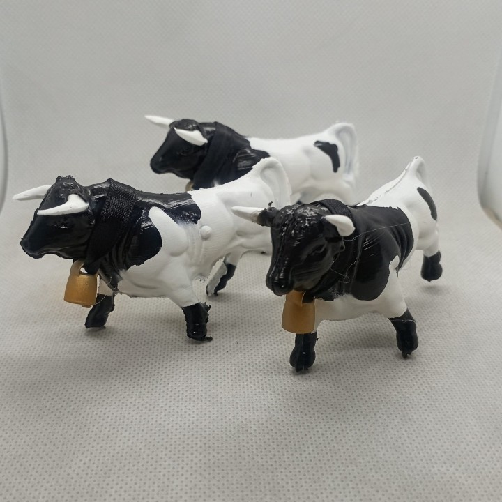 Cabestro de plástico escala Playmobil con cencerro | ZiNGS