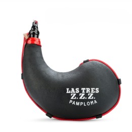 Las Tres Z.Z.Z. Suprema curved pitch wineskin | ZiNGS