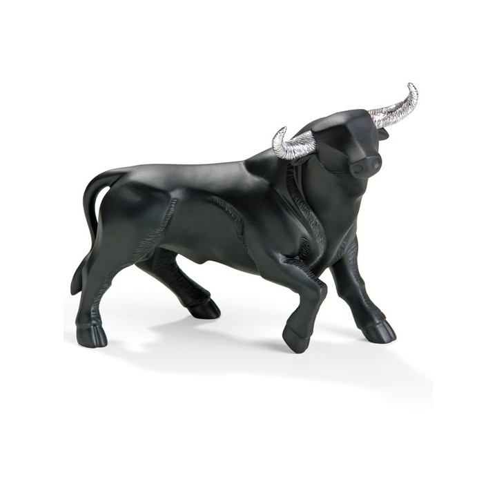 Figura "Toro" de pie, Nadal
