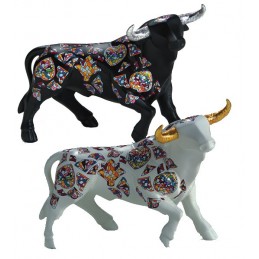 "Sirenes" bull figure from Nadal