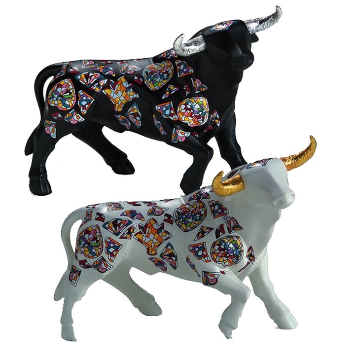 Statuette de taureau Sirenes de Nadal en porcelaine
