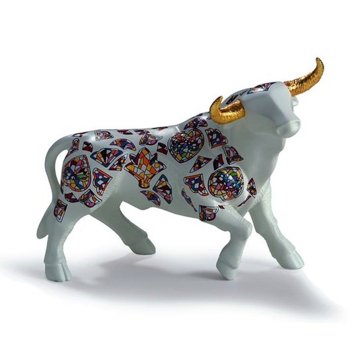 Statuetta di toro Sirenes di Nadal in porcellana – vista 3