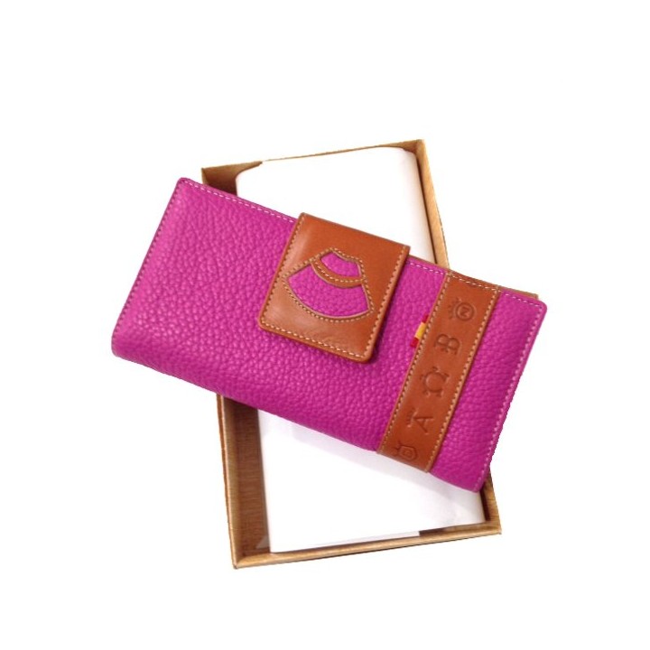 Women leather wallet, Capote and herds Irons