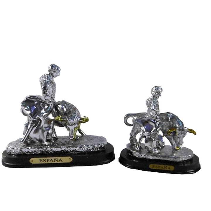 Statuette de torero et taureau, passe de véronique – vue 2